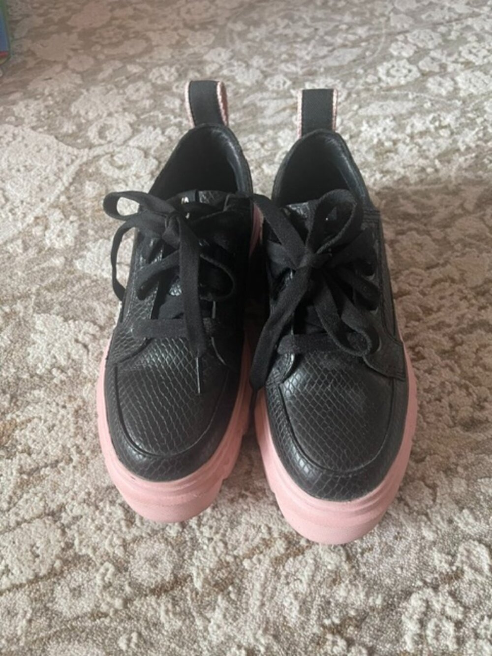 Sorel Women’s Waterproof Leather Sneakers Black Pink Size 5.5